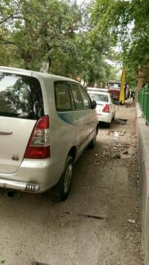 Toyota Innova 2.5 VX 7 STR BS IV 2010