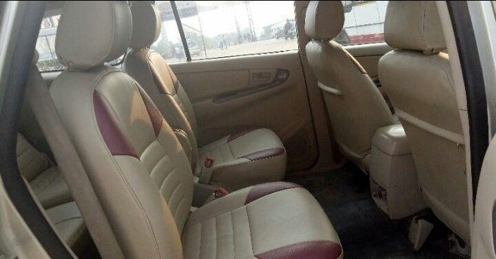 Toyota Innova 2.5 V 8 STR 2008