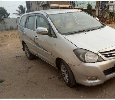 Toyota Innova 2.5 V 8 STR 2008