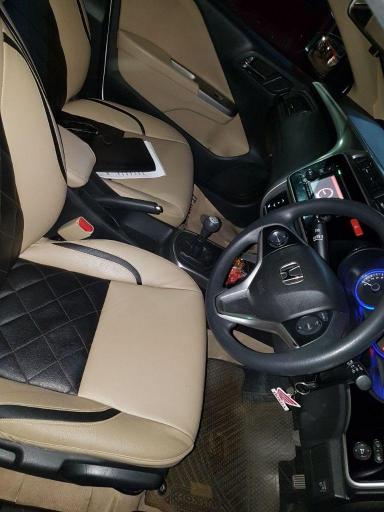 Honda City 1.5 V MT 2015