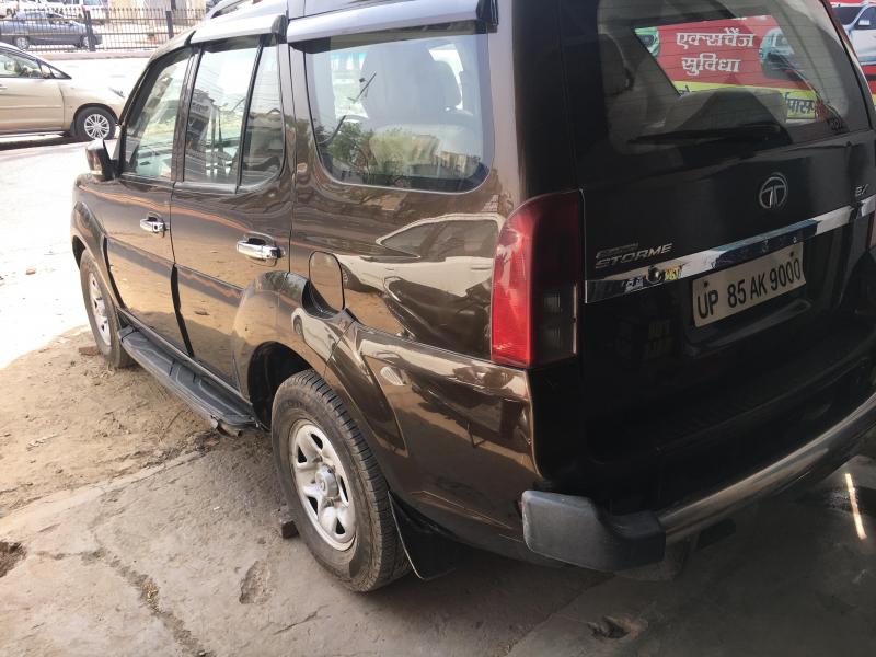 Tata Safari Storme EX 2013