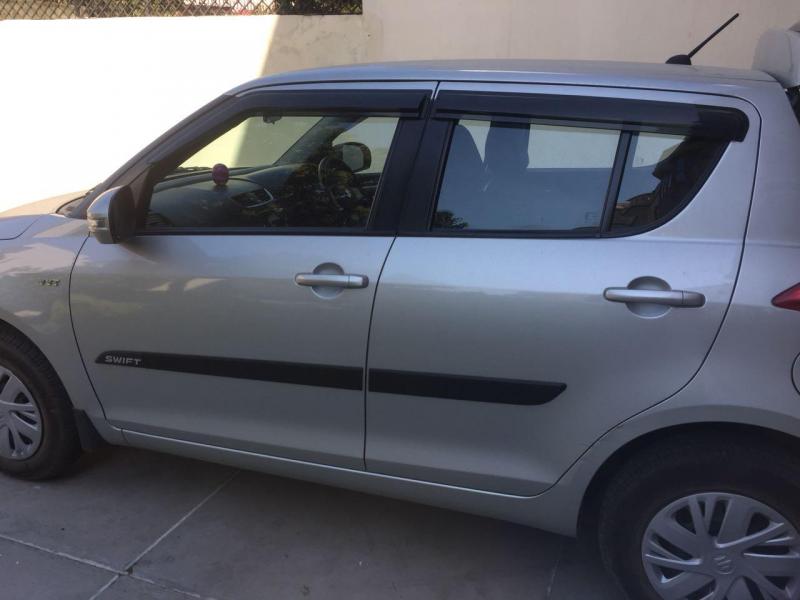 Maruti Suzuki Swift VXi 2017