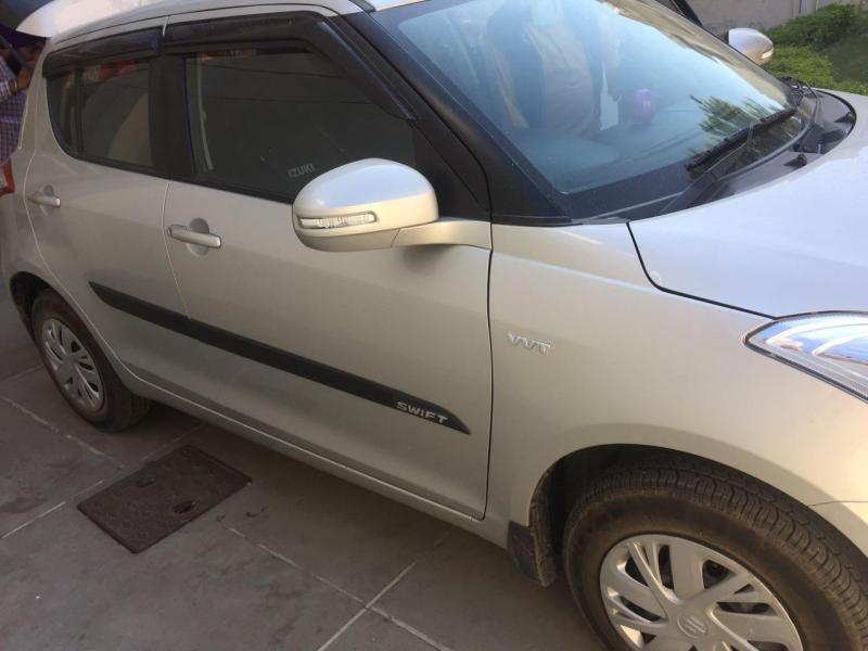 Maruti Suzuki Swift VXi 2017