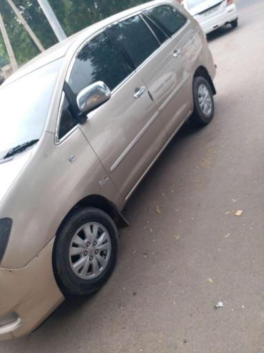 Toyota Innova 2.5 V 7 STR 2010
