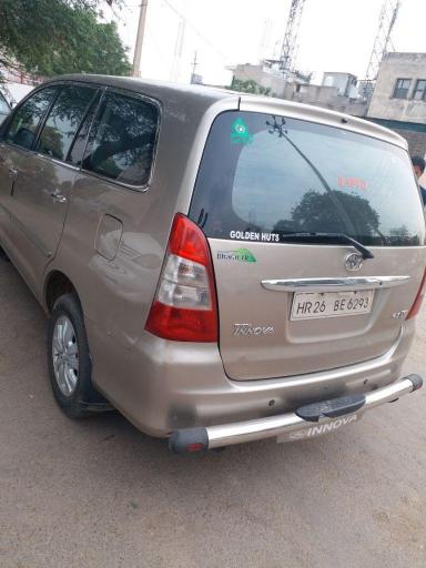 Toyota Innova 2.5 V 7 STR 2010
