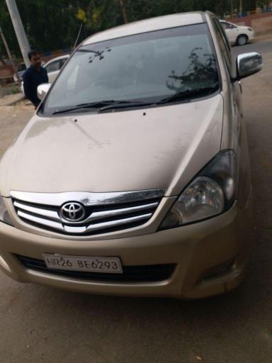 Toyota Innova 2.5 V 7 STR 2010