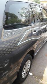 Toyota Innova 2.5 GX 7 STR BS IV 2012