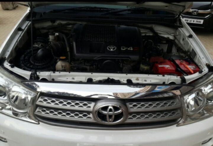 Toyota Fortuner 3.0 4X4 MT 2013