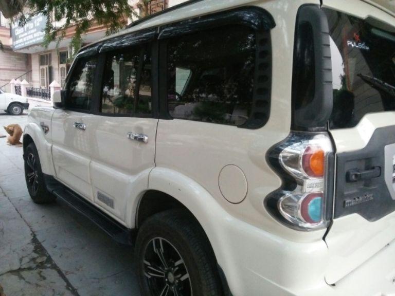 Mahindra Scorpio S10 7 Seater 2017