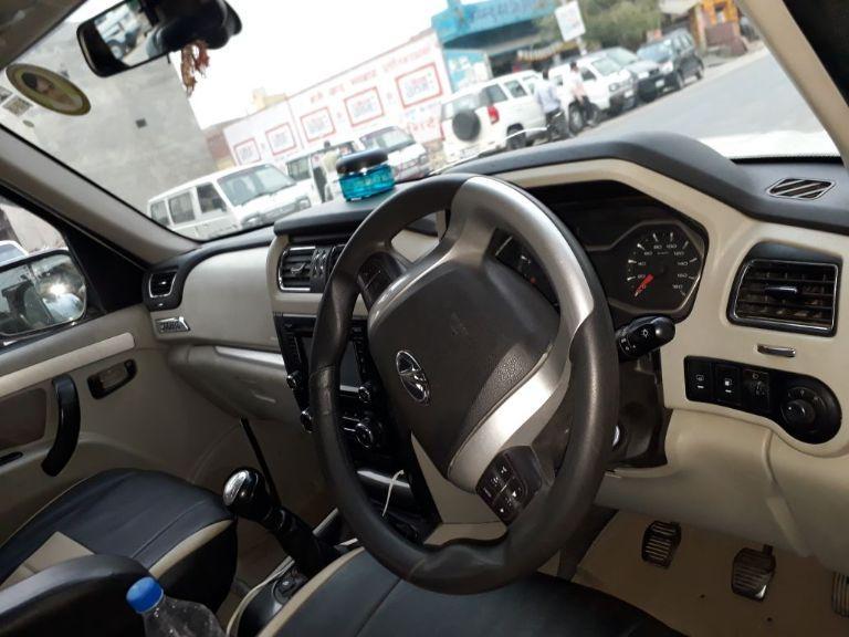Mahindra Scorpio S10 7 Seater 2017