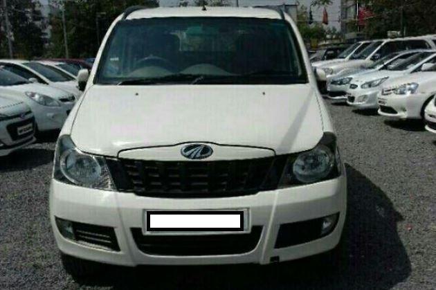 Mahindra Quanto C8 2013