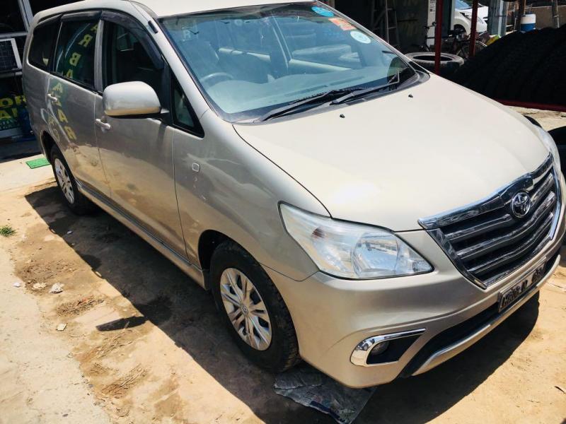 Toyota Innova 2.0 G4 2012