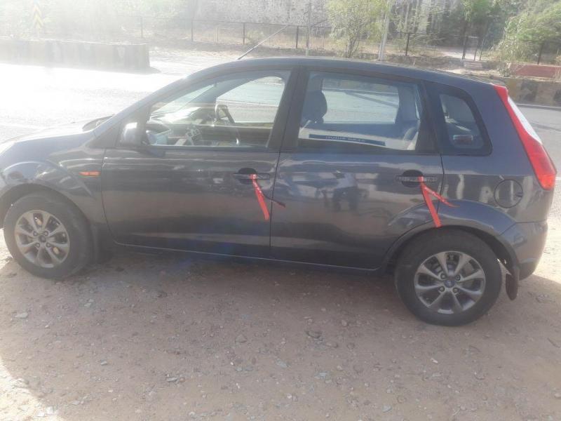 Ford Figo DURATORQ TITANIUM 1.4 2012