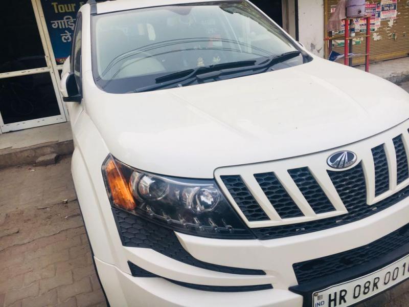 Mahindra XUV500 W8 2013