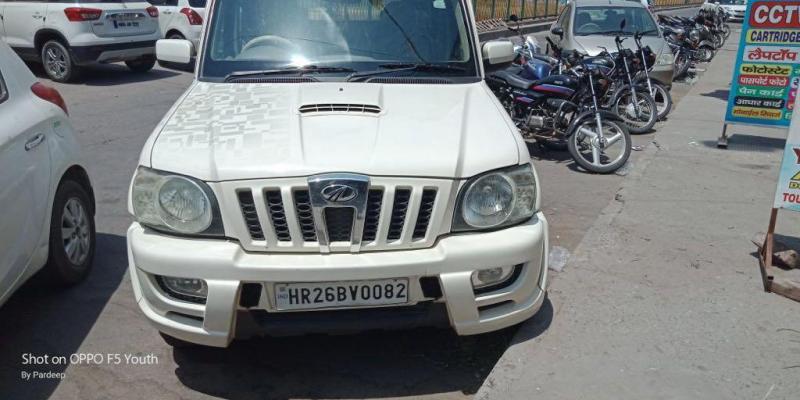 Mahindra Scorpio VLX 2WD 2012