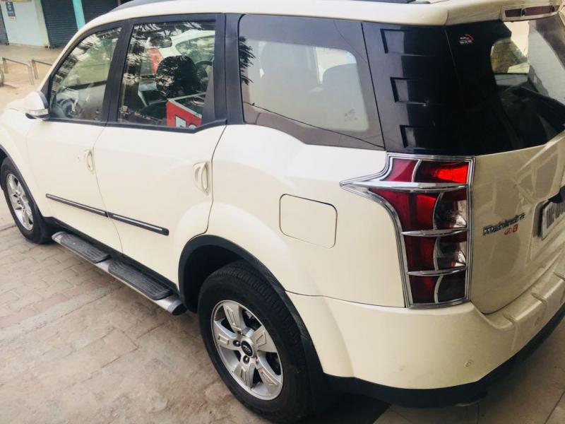 Mahindra XUV500 W8 2013