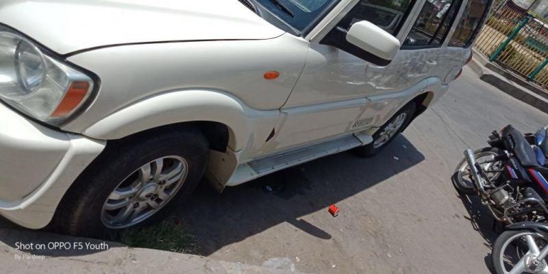 Mahindra Scorpio VLX 2WD 2012