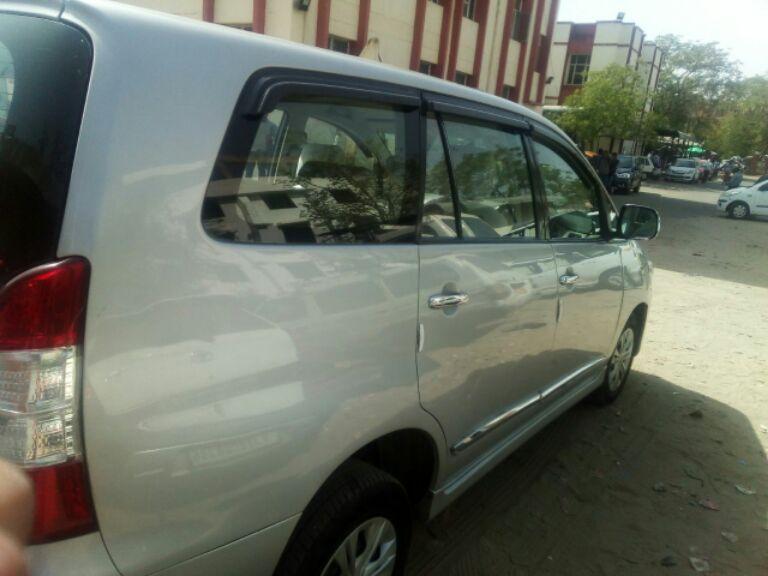 Toyota Innova 2.5 G 2013