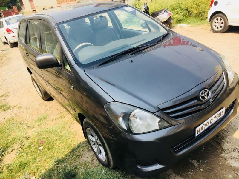 Toyota Innova 2.0 G4 2011