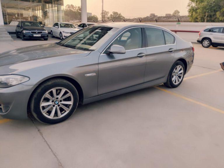 BMW 5 Series 520d 2011