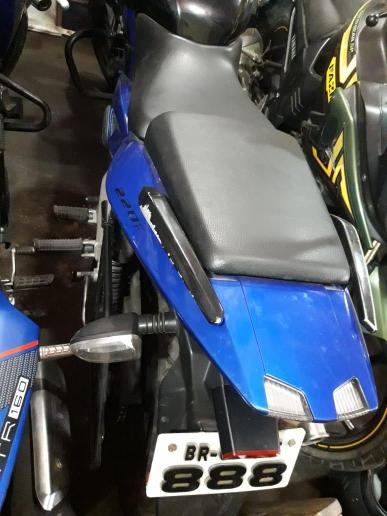 Bajaj Pulsar 220cc 2016