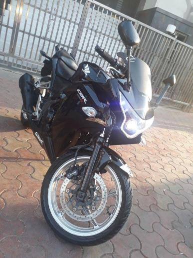 Honda CBR 250R 2011