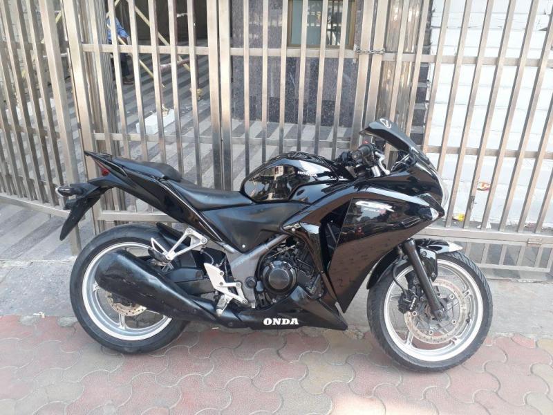 Honda CBR 250R 2011