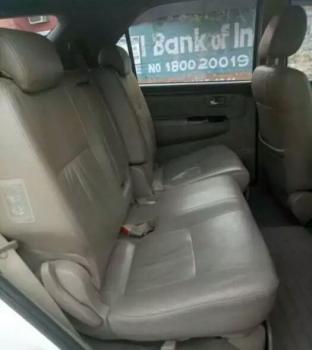 Toyota Fortuner 3.0 4x2 MT 2013