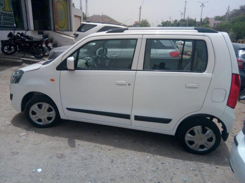Maruti Suzuki Wagon R VXi AMT 2016