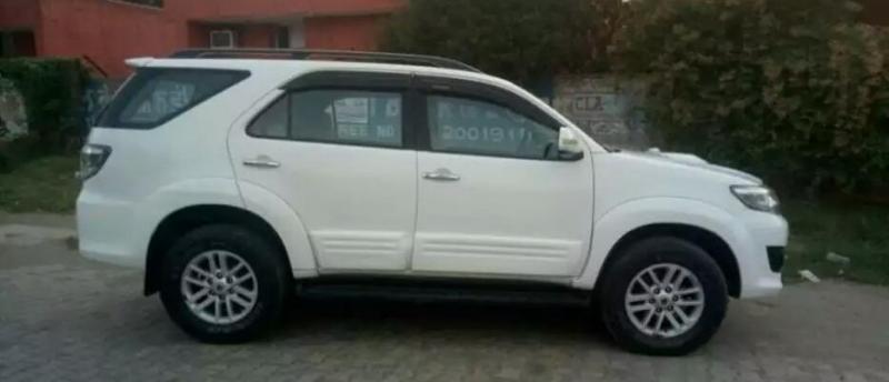 Toyota Fortuner 3.0 4x2 MT 2013