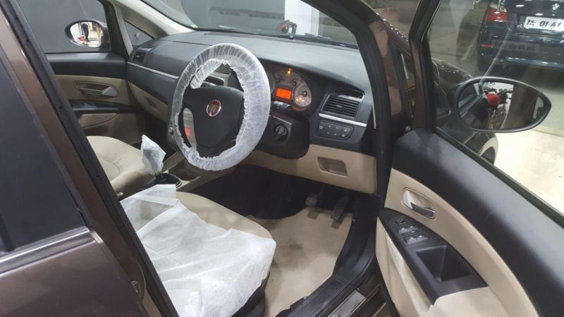 Fiat Linea EMOTION 1.4 2011