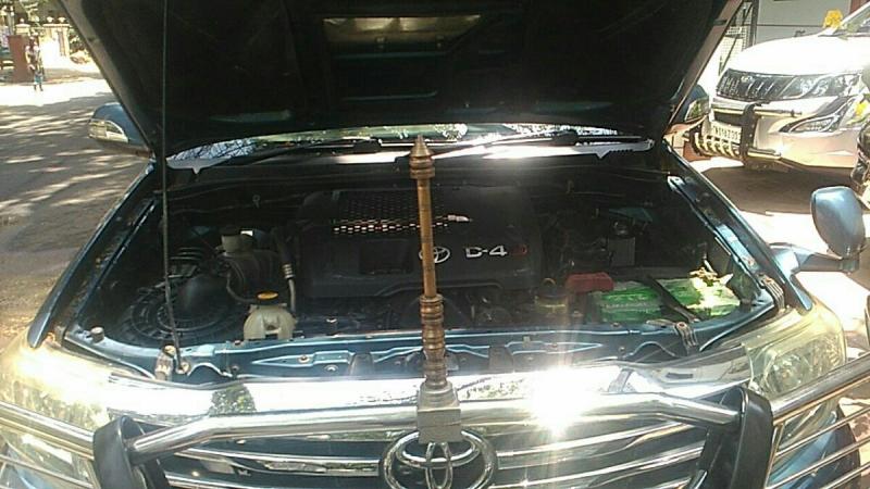 Toyota Fortuner 2.5 4x2 MT TRD Sportivo 2012