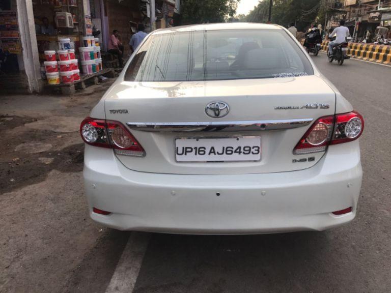 Toyota Corolla Altis D-4D J 2012
