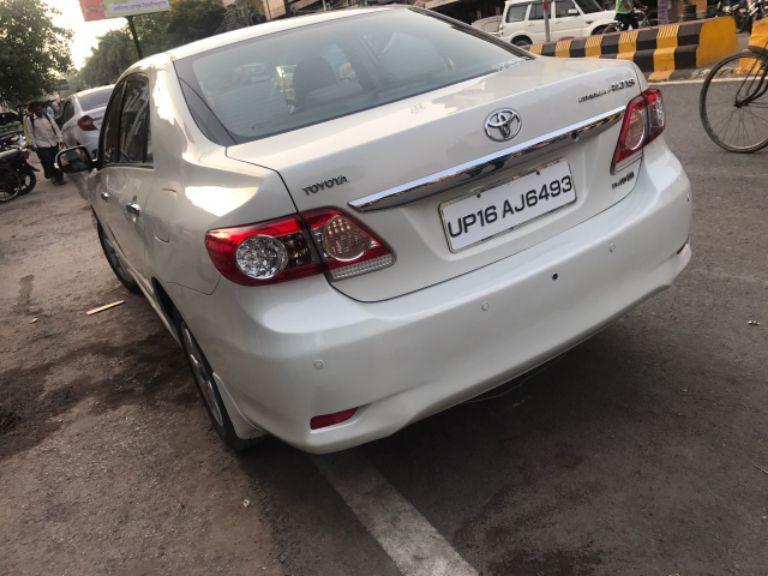 Toyota Corolla Altis D-4D J 2012