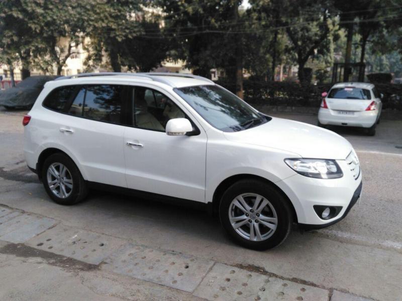 Hyundai Santa Fe 2WD MT 2011