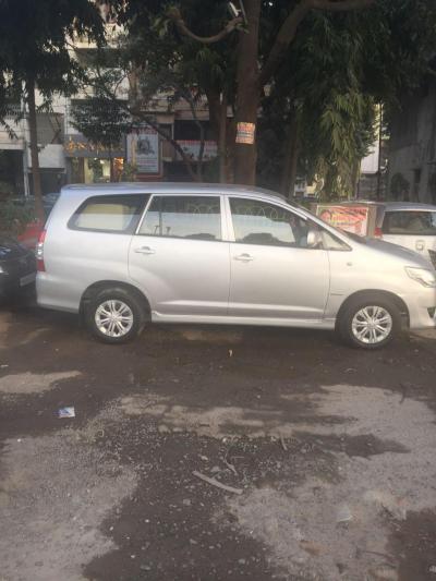 Toyota Innova 2.5 G 7 STR BS III 2012