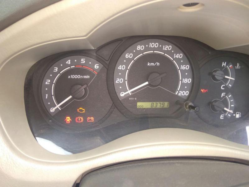 Toyota Innova 2.5 G 7 STR BS III 2012