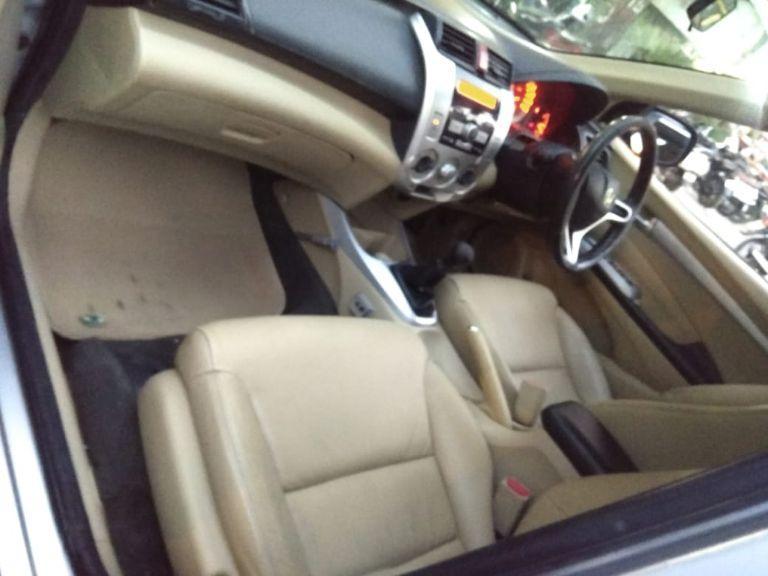 Honda City 1.5 V MT 2011