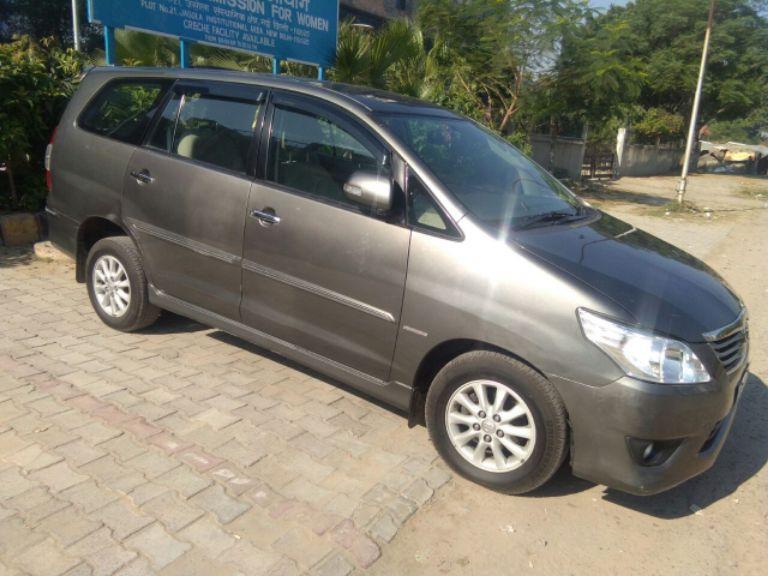 Toyota Innova 2.5 VX 7 STR BS IV 2013