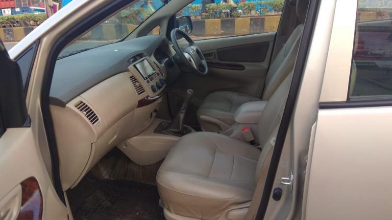 Toyota Innova 2.5 G4 7 STR 2012