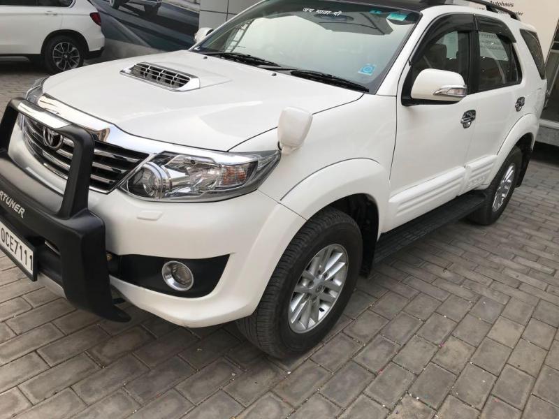Toyota Fortuner 3.0 4X2 AT 2014