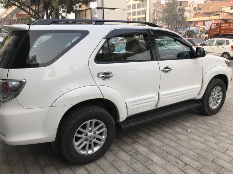 Toyota Fortuner 3.0 4X2 AT 2014