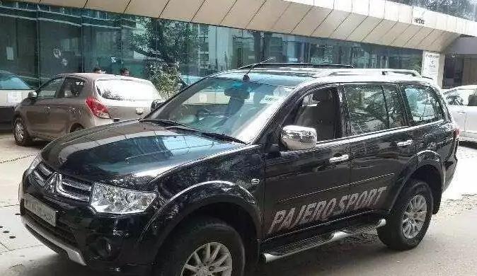 Mitsubishi Pajero Sport 2.5 AT 2015