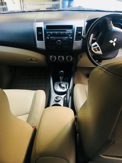 Mitsubishi Outlander 2.4 MIVEC 2010