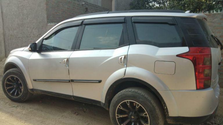 Mahindra XUV500 W8 4X4 2013