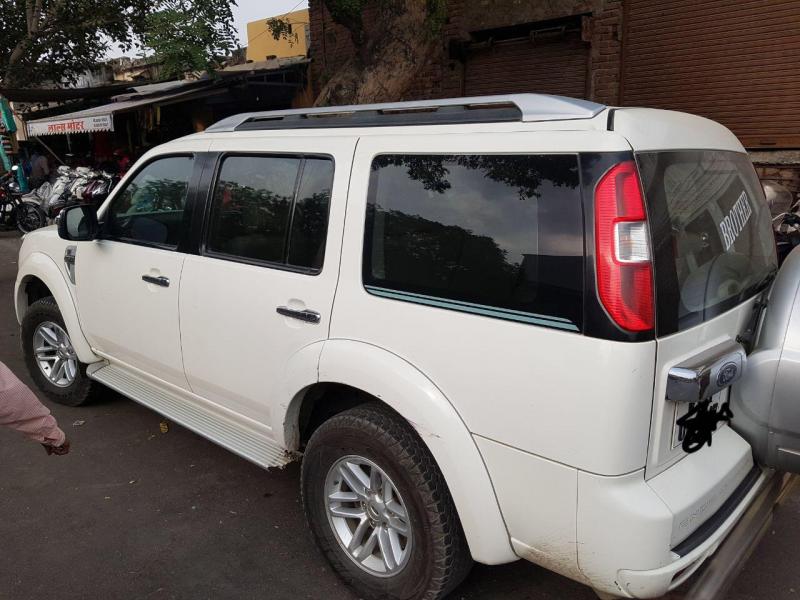 Ford Endeavour 2.5L 4x2 2012