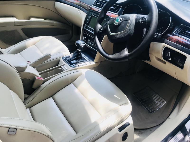 Skoda Superb ELEGANCE 2.0 TDI CR AT 2009