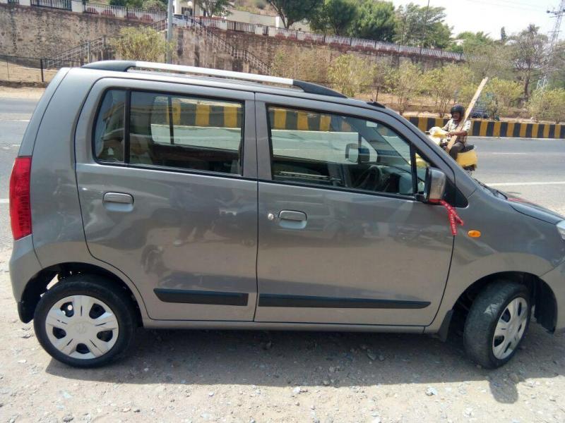 Maruti Suzuki Wagon R VXi AMT 2017