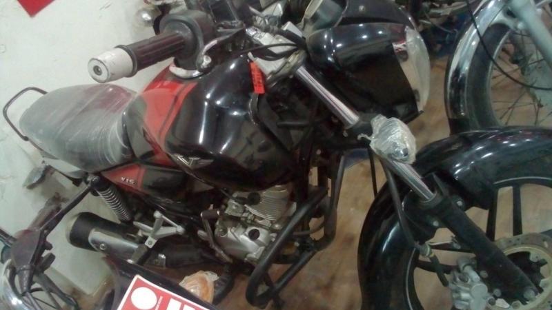 Bajaj V15 150cc 2016
