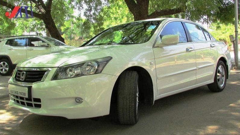 Honda Accord 2.4 i-VTEC MT 2011